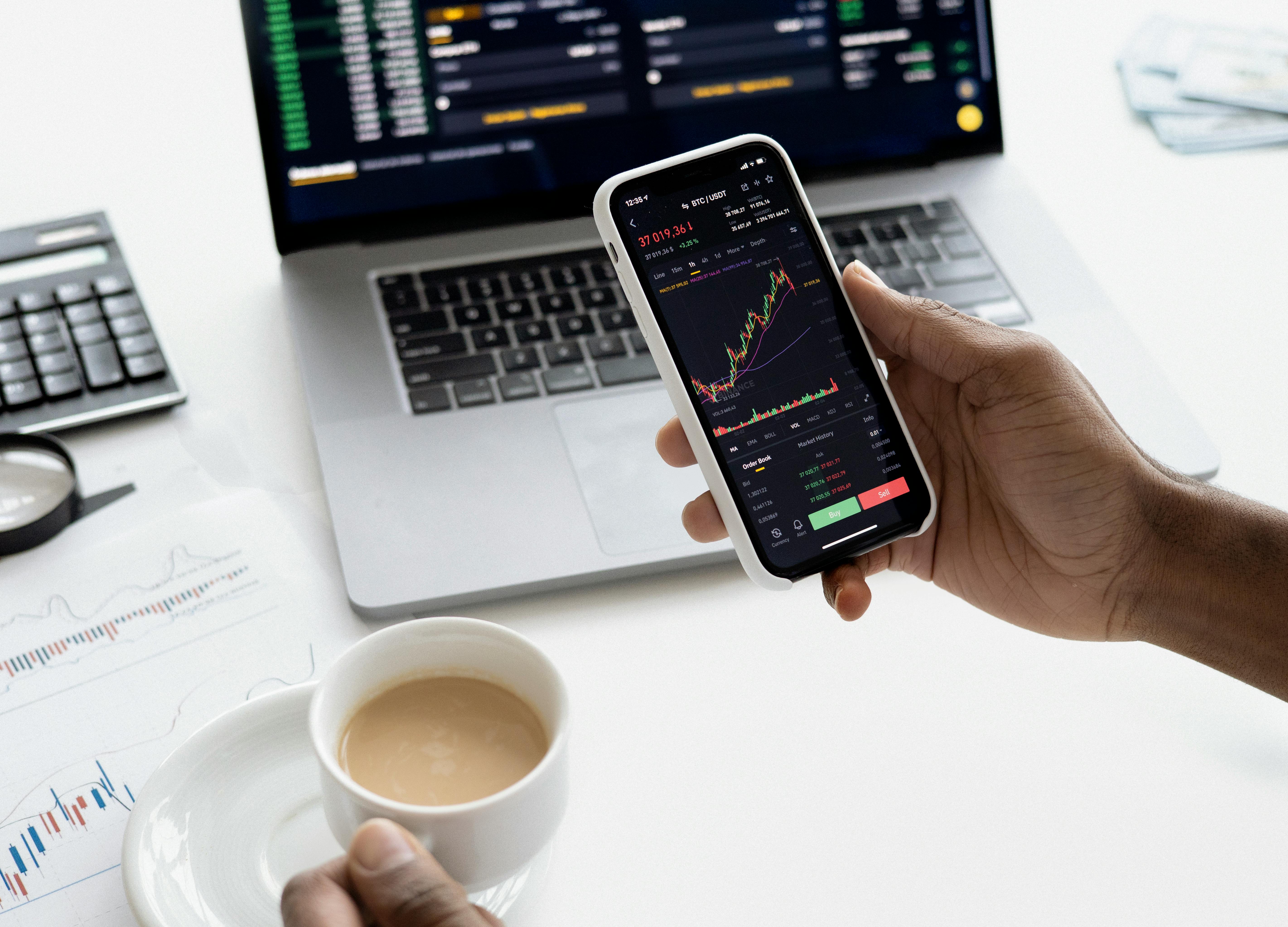 S&P Global Ratings Elevates Diebold Nixdorf Rating as Shares Retreat