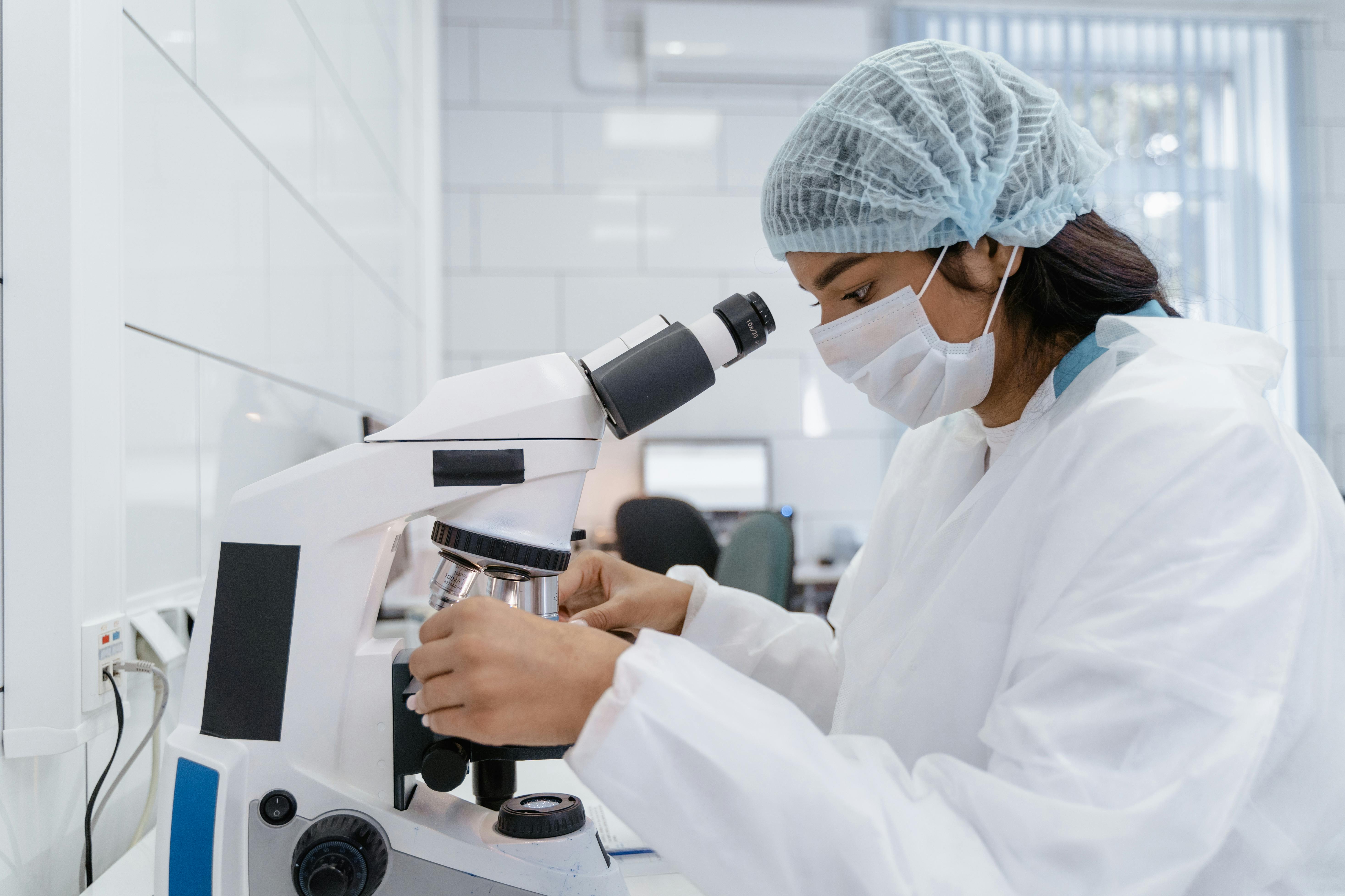Pfizer, Boru Hattı İlerlemesi ve Değerleme Tartışmaları Arasında Patent Süreleri ve Yasal Zorluklarla Mücadele Ediyor
