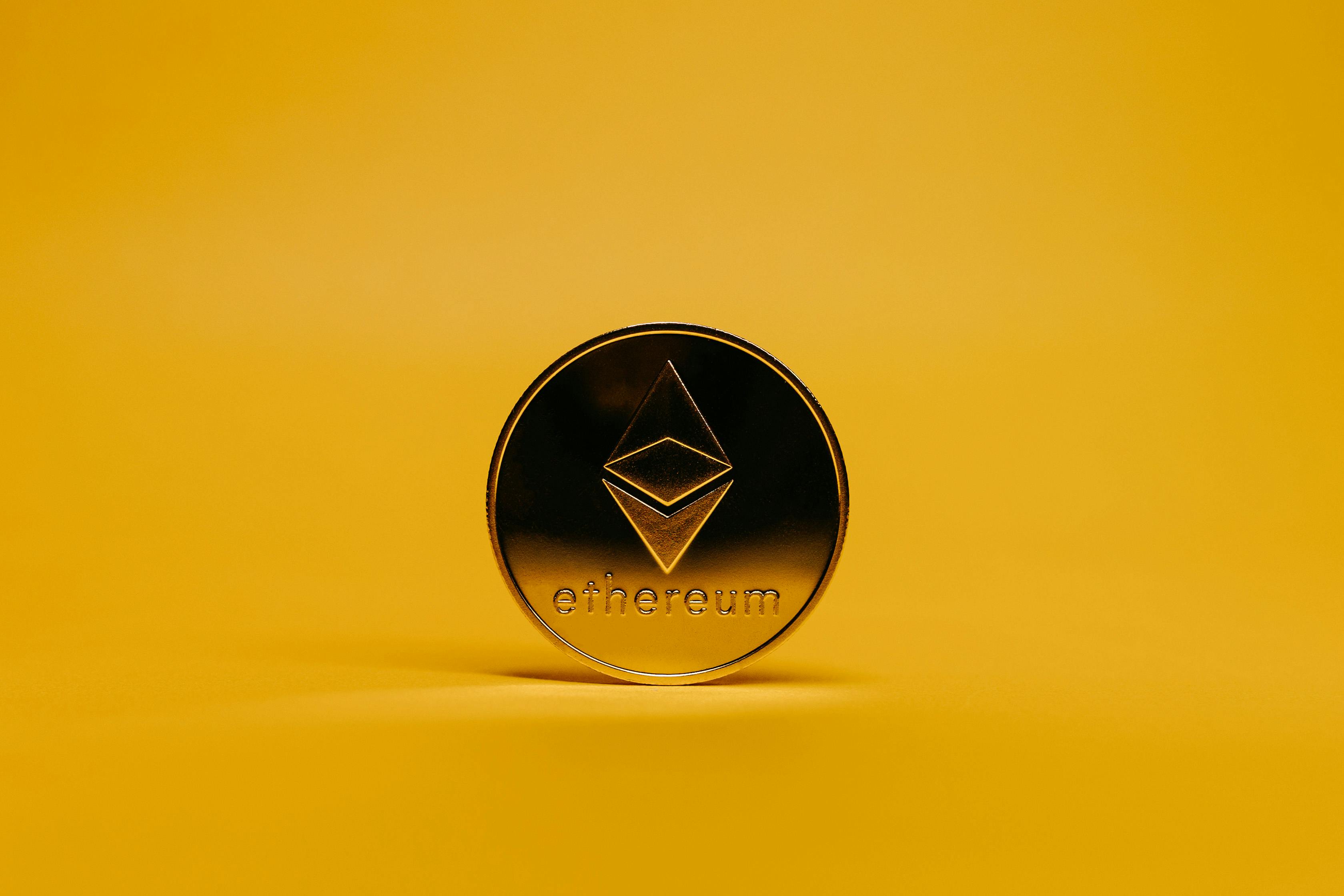 Coinbase盗窃案后，黑客将1891万DAI兑换为3976枚ETH