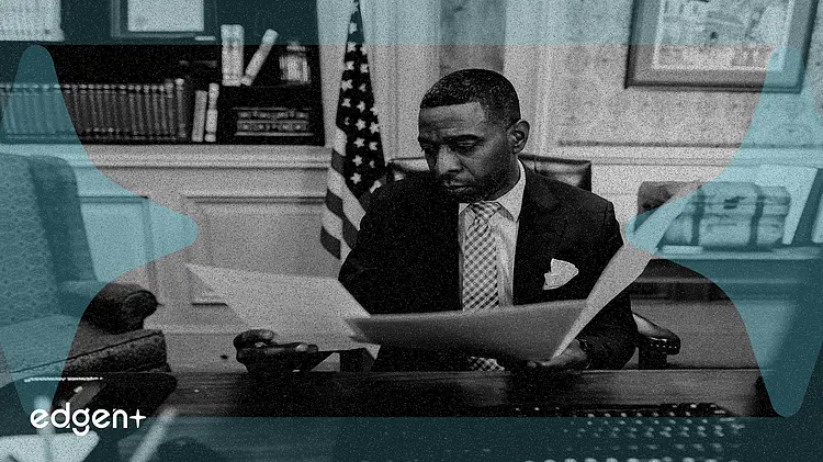 Federal Reserve Divided on December Rate Cut; Governor Cook's Vote Under Legal Scrutiny