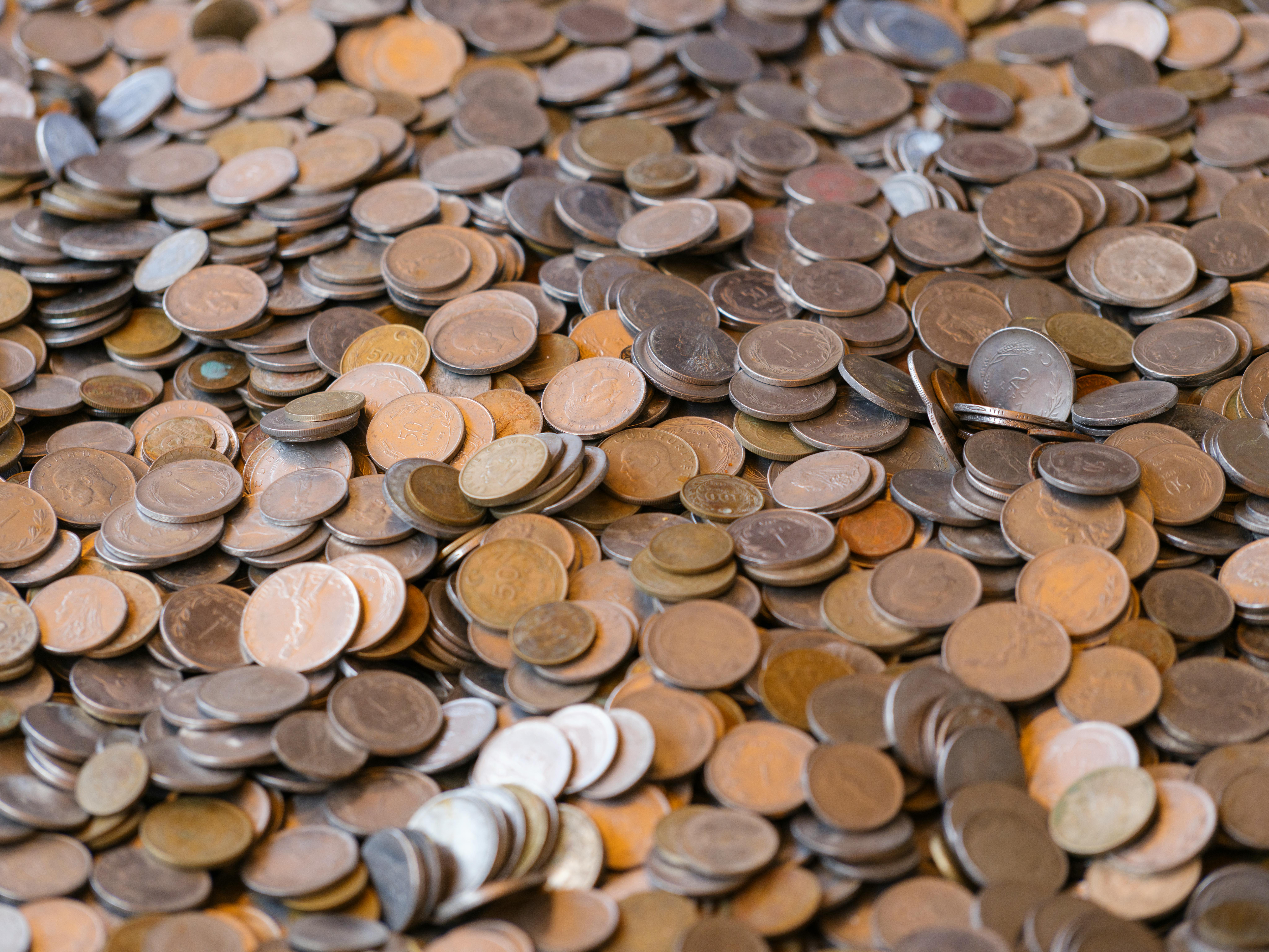 Consumer Internet Sector Navigates Mixed Q2 Earnings Amid Shifting Macroeconomic Landscape