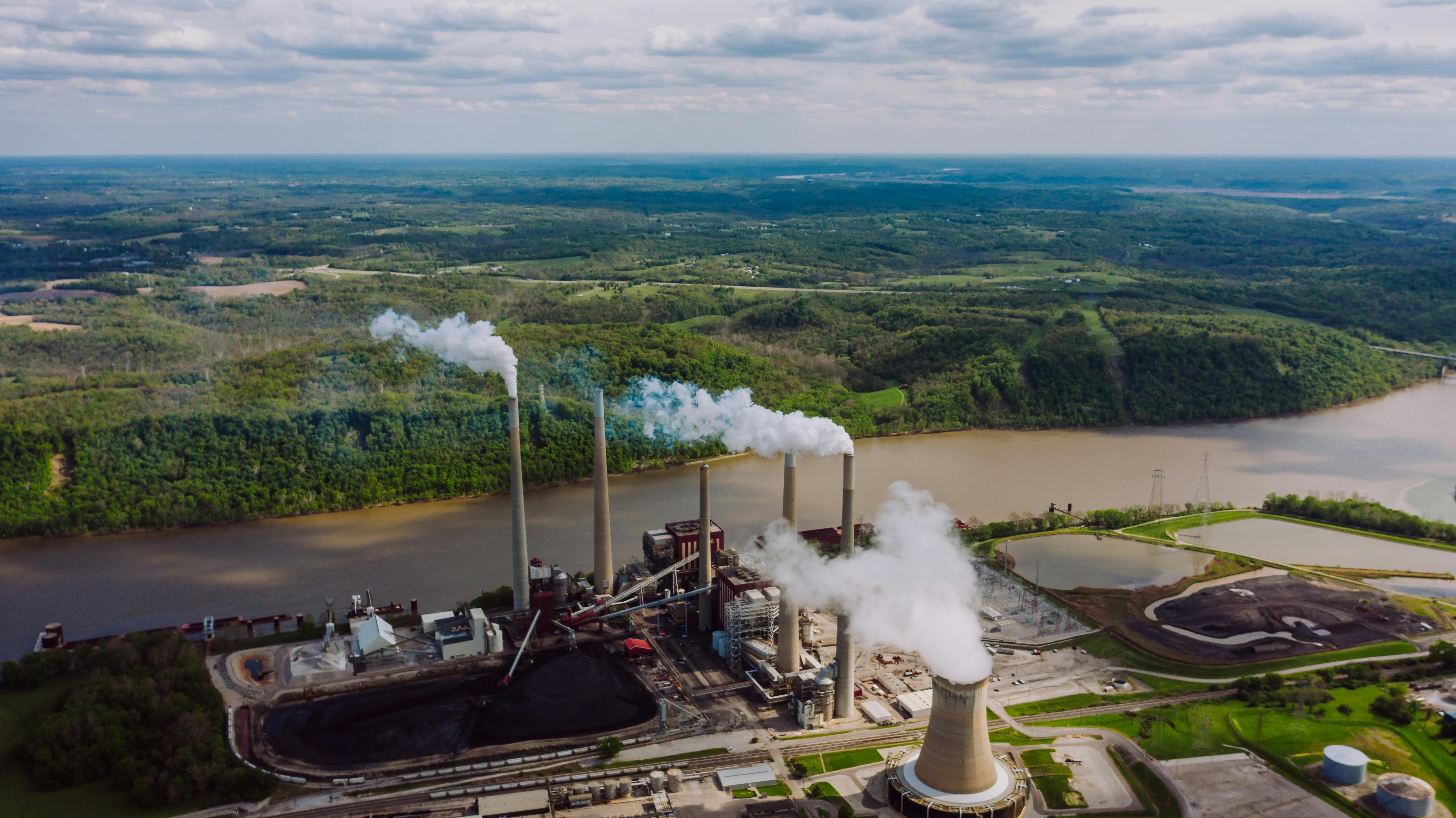 BMO Capital Markets inicia cobertura alcista en el sector energético midstream de EE. UU.