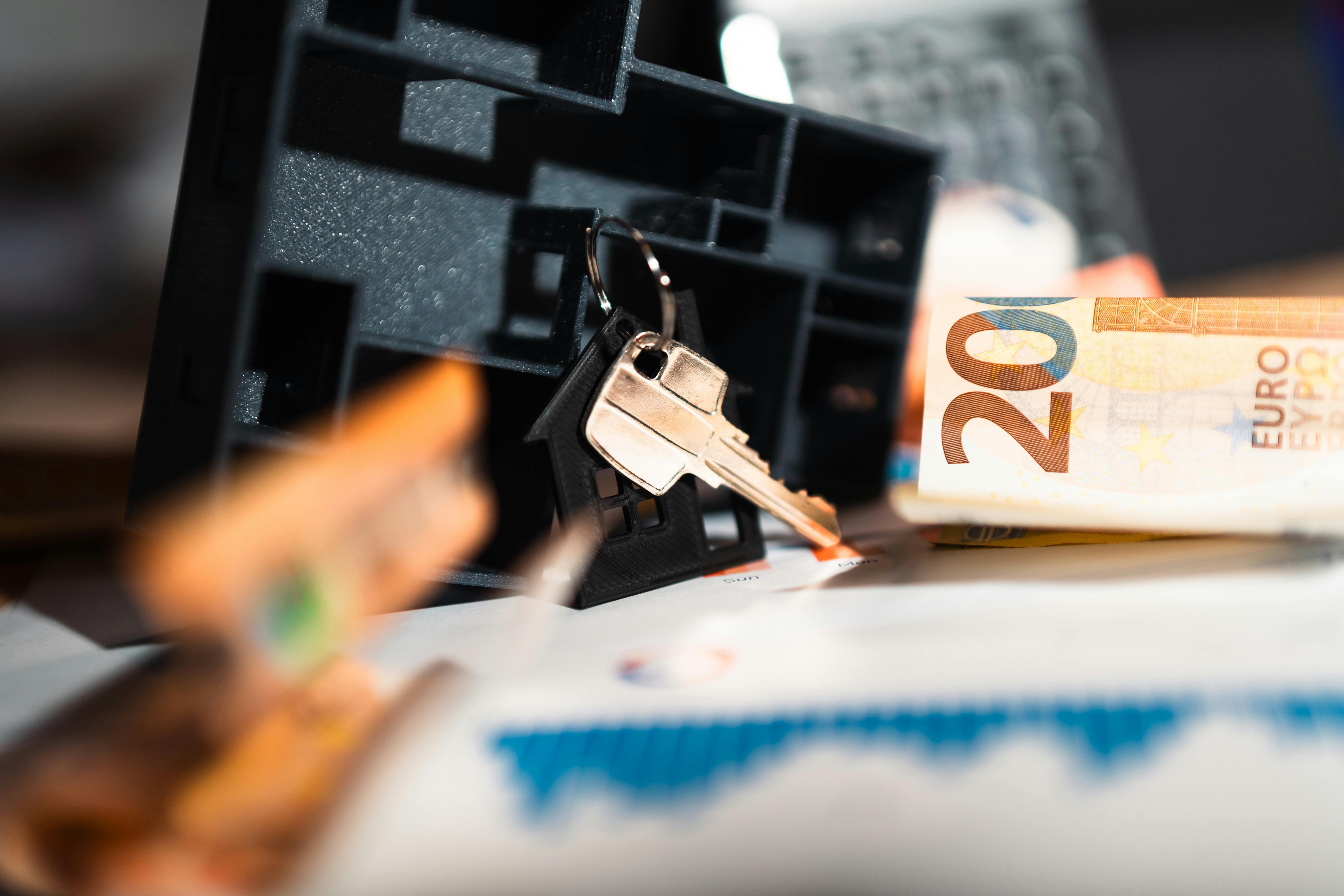 Shiba Inu Geniş Kripto Satışları Arasında %5 Düştü, SHIB-DOGE Çifti Toparlandı