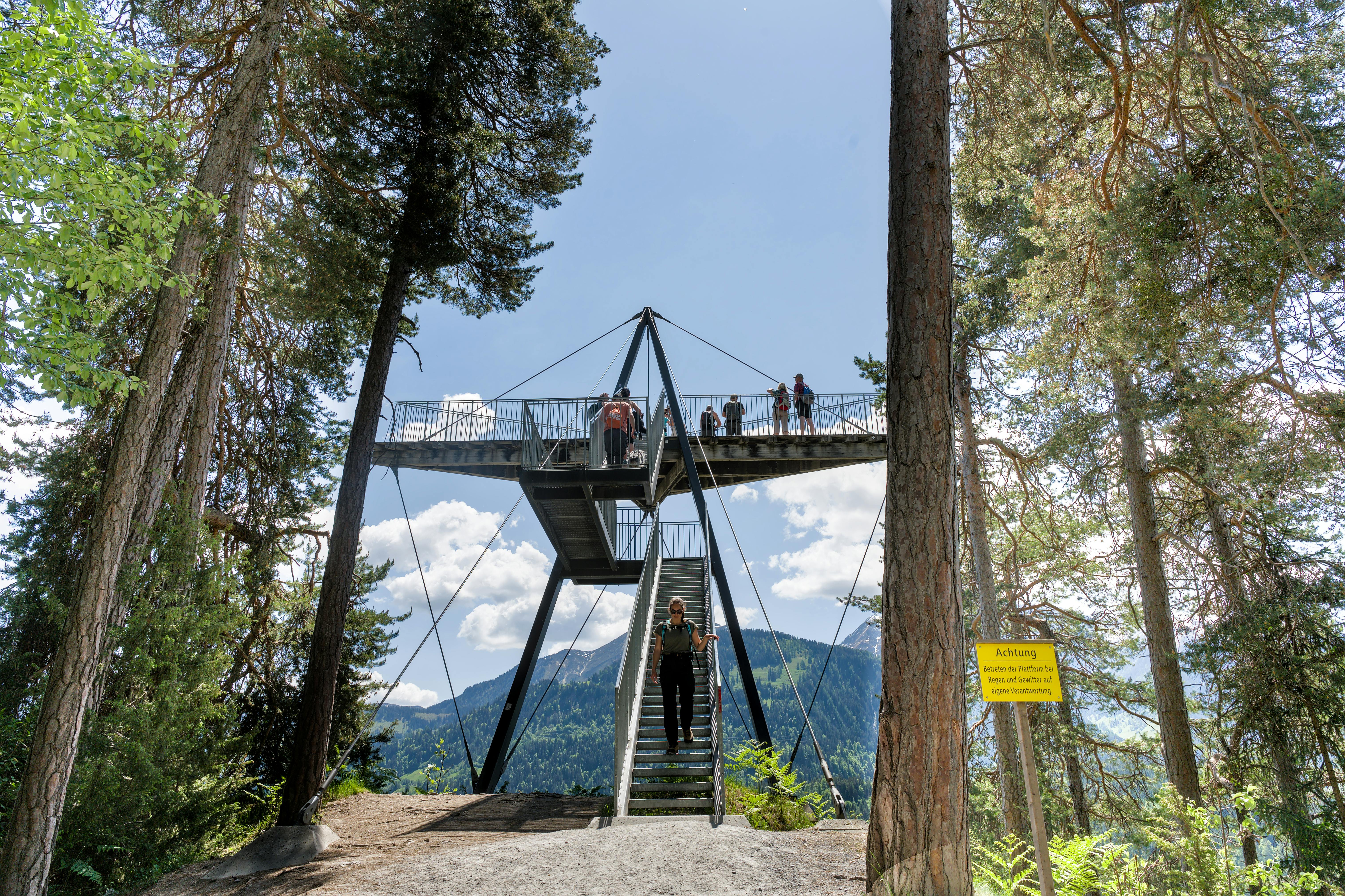 Datadog Exceeds Second Quarter Forecasts, Maintains Bullish Analyst Sentiment