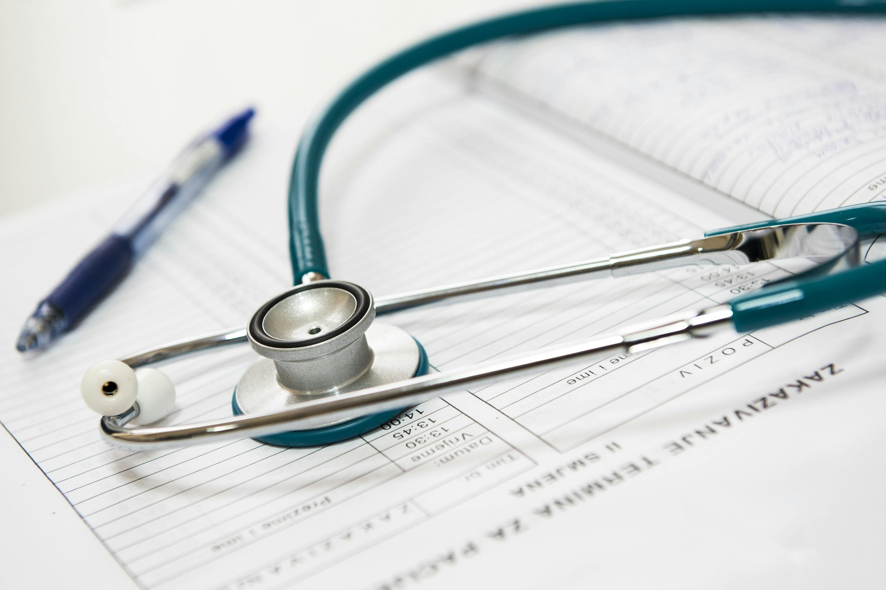 CVS Health reporta un sólido desempeño en el segundo trimestre y eleva su guía para todo el año