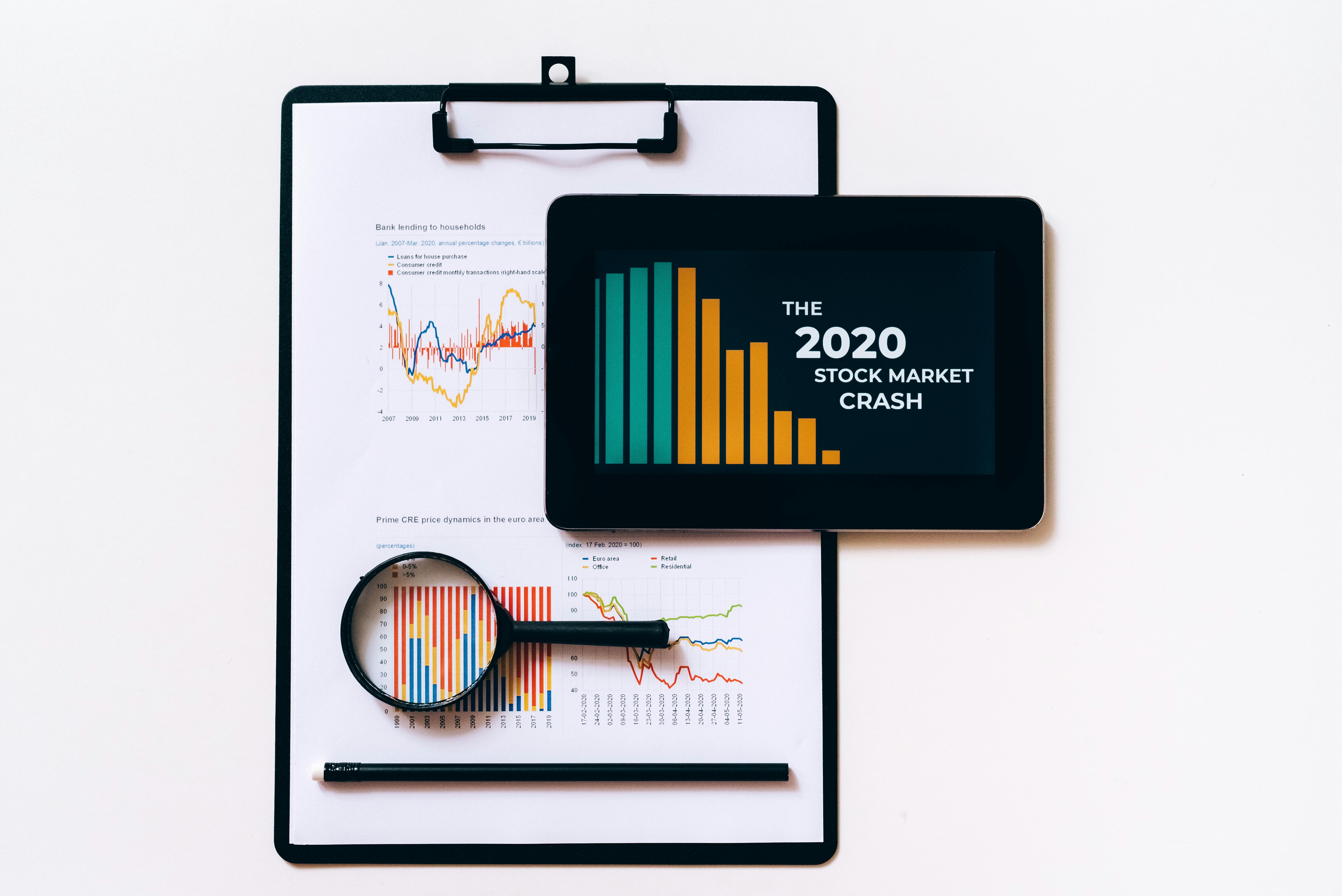 Las acciones de Accenture caen tras la falta de reservas en el tercer trimestre a pesar de sólidos resultados