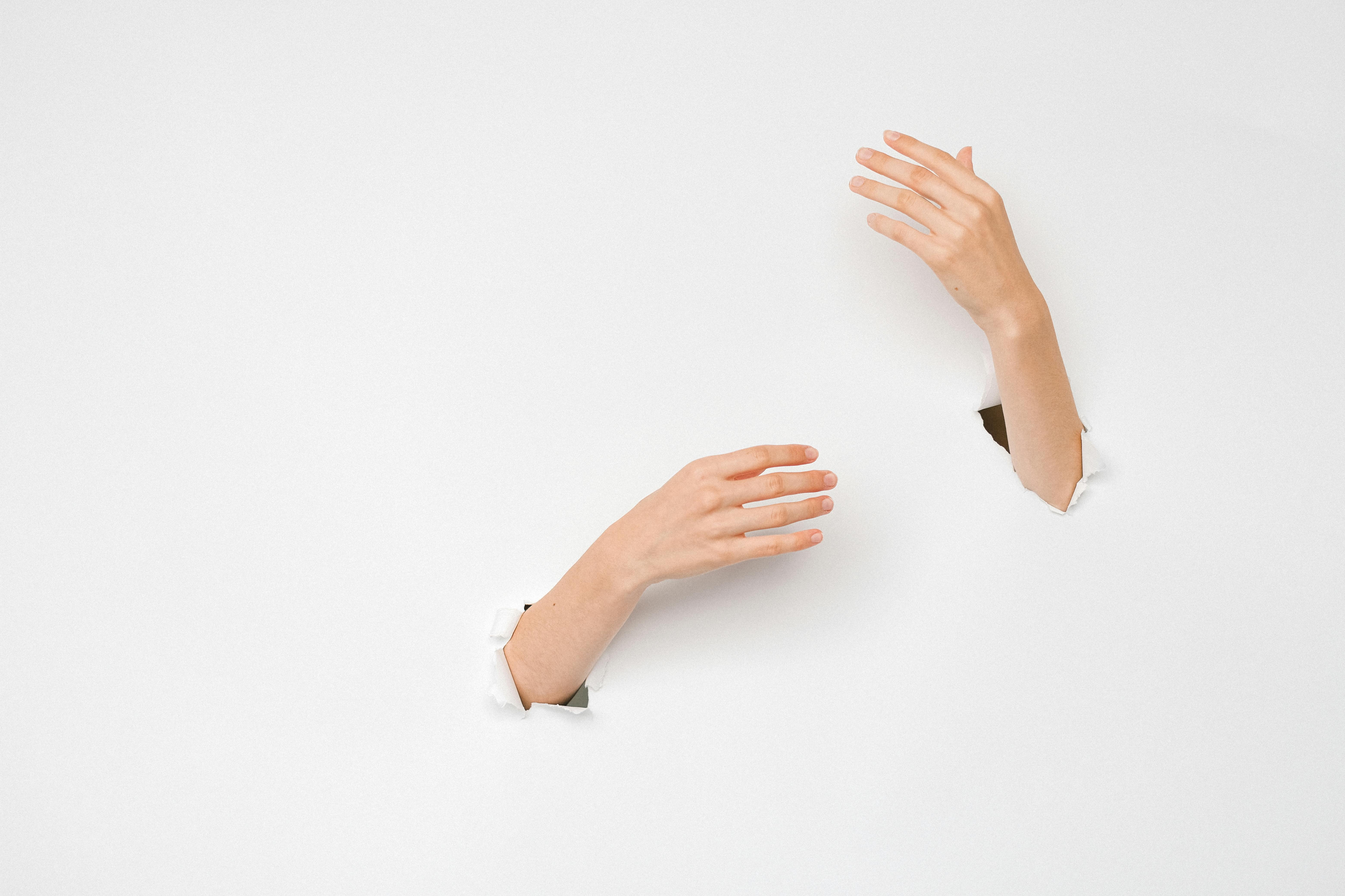 Bernstein considera limitada la dependencia de contenido de Netflix en medio de las conversaciones de fusión de Paramount y Warner Bros. Discovery