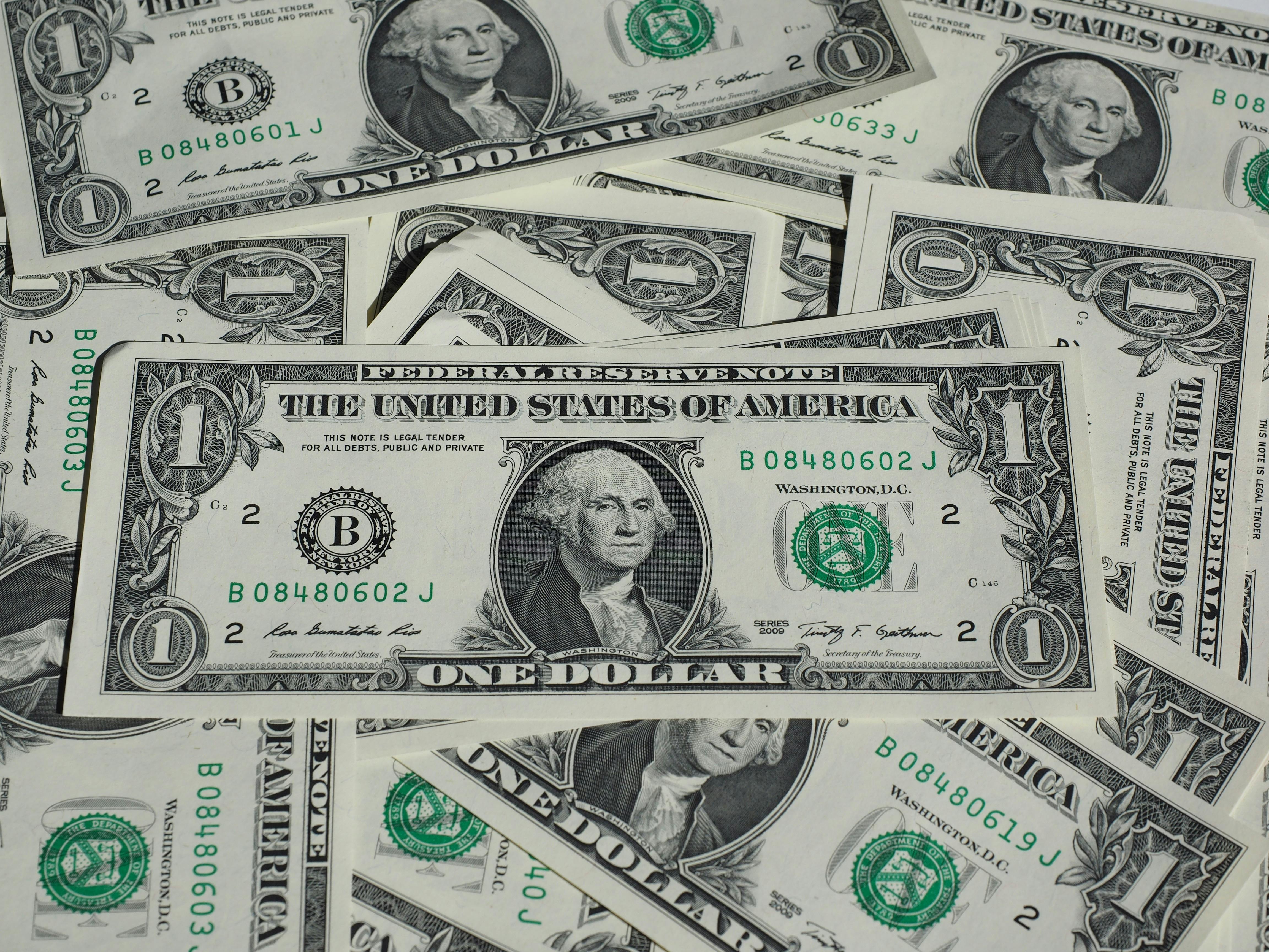 Federal Reserve Signals Stagflation Risks, Shifting Investment Landscape