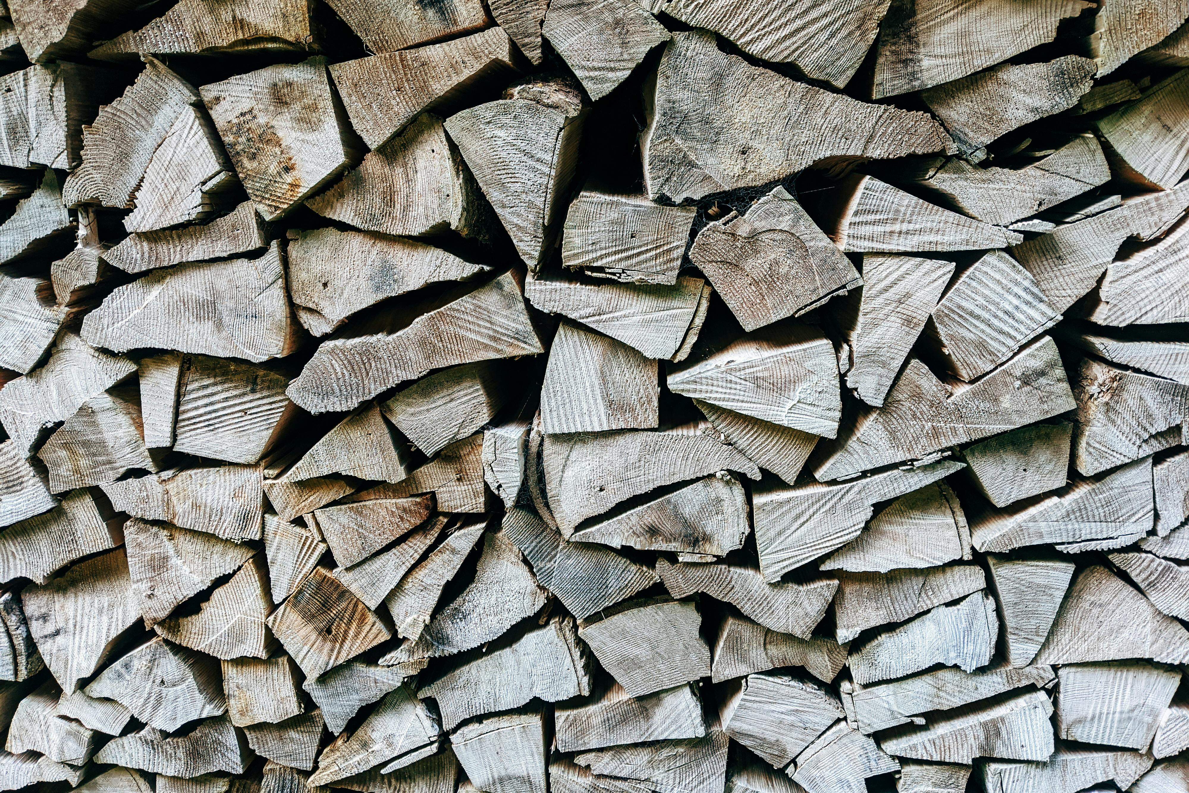 Energy Fuels Rises on U.S. Critical Mineral Initiatives and Production Milestones