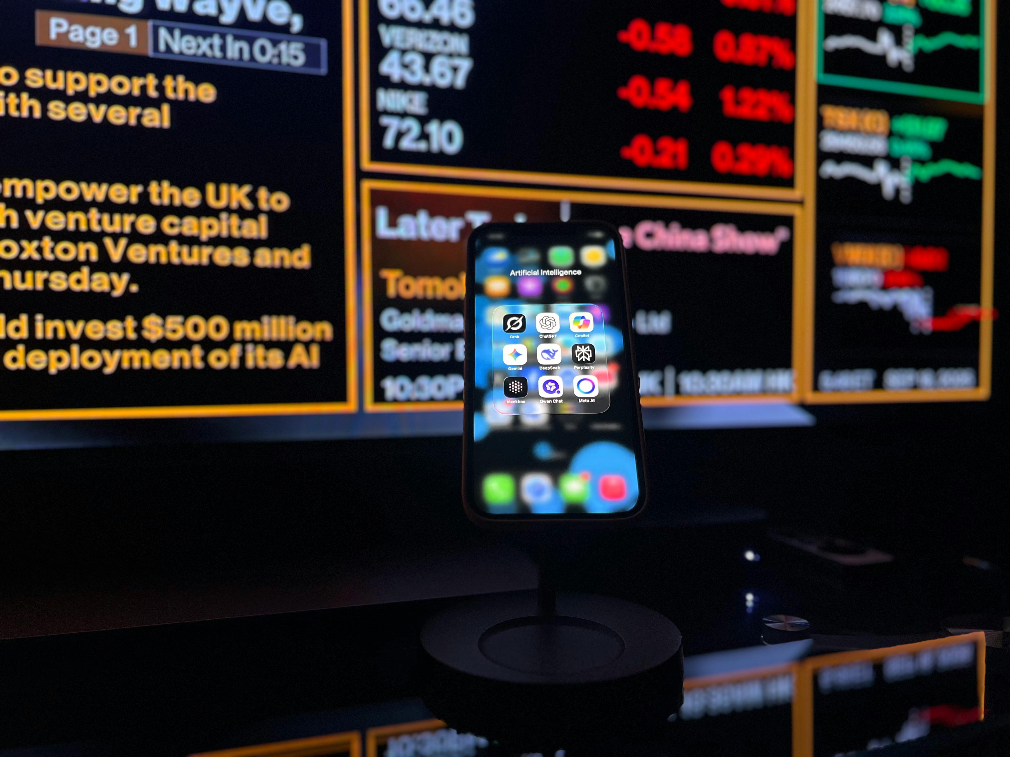Binance Lists ChainOpera AI (COAI) for Spot and Futures Trading, Announces Airdrop