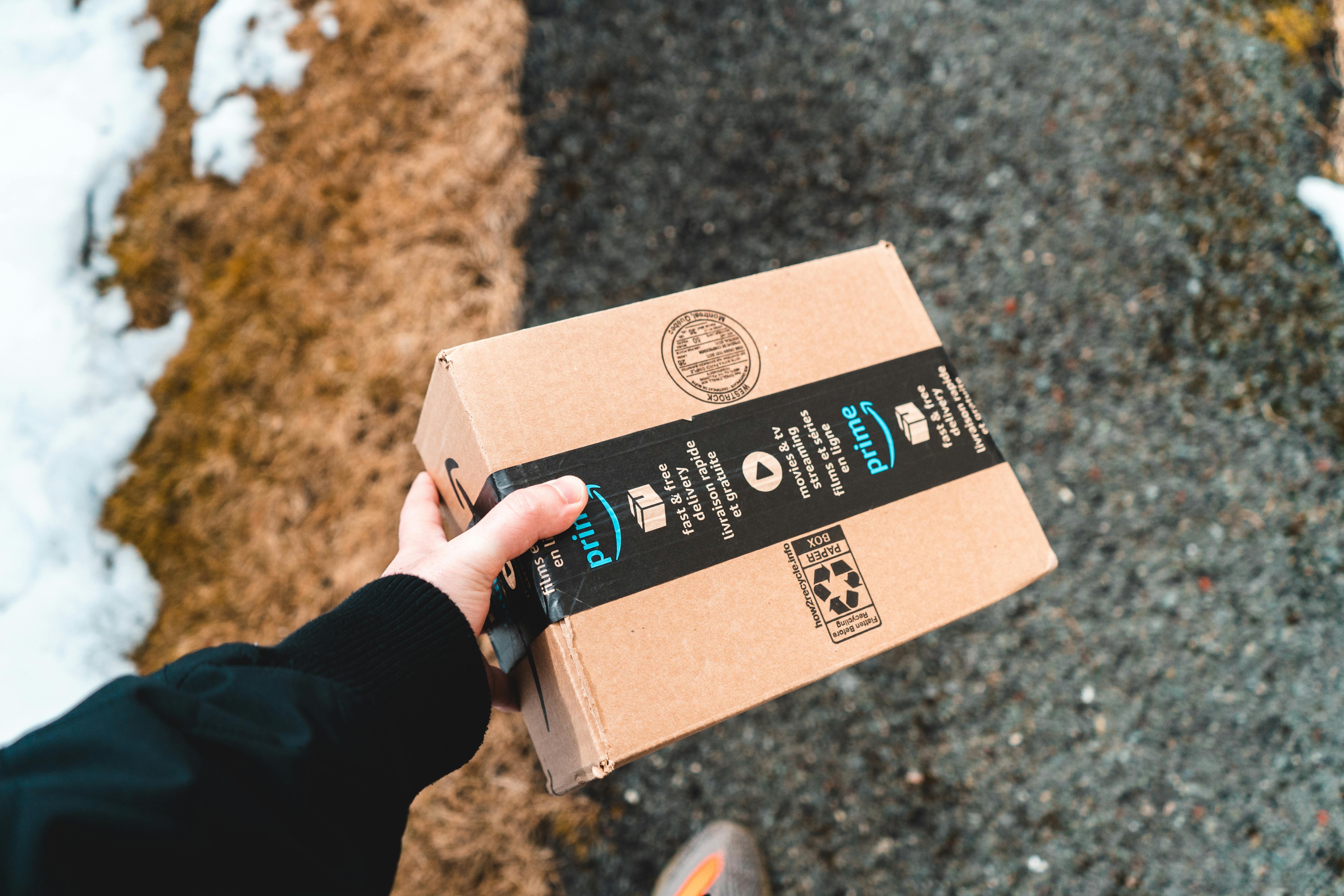 Amazon, Abone Büyümesini ve Geliri Artırmak İçin Prime Üyelik Paylaşım Politikalarını Revize Ediyor