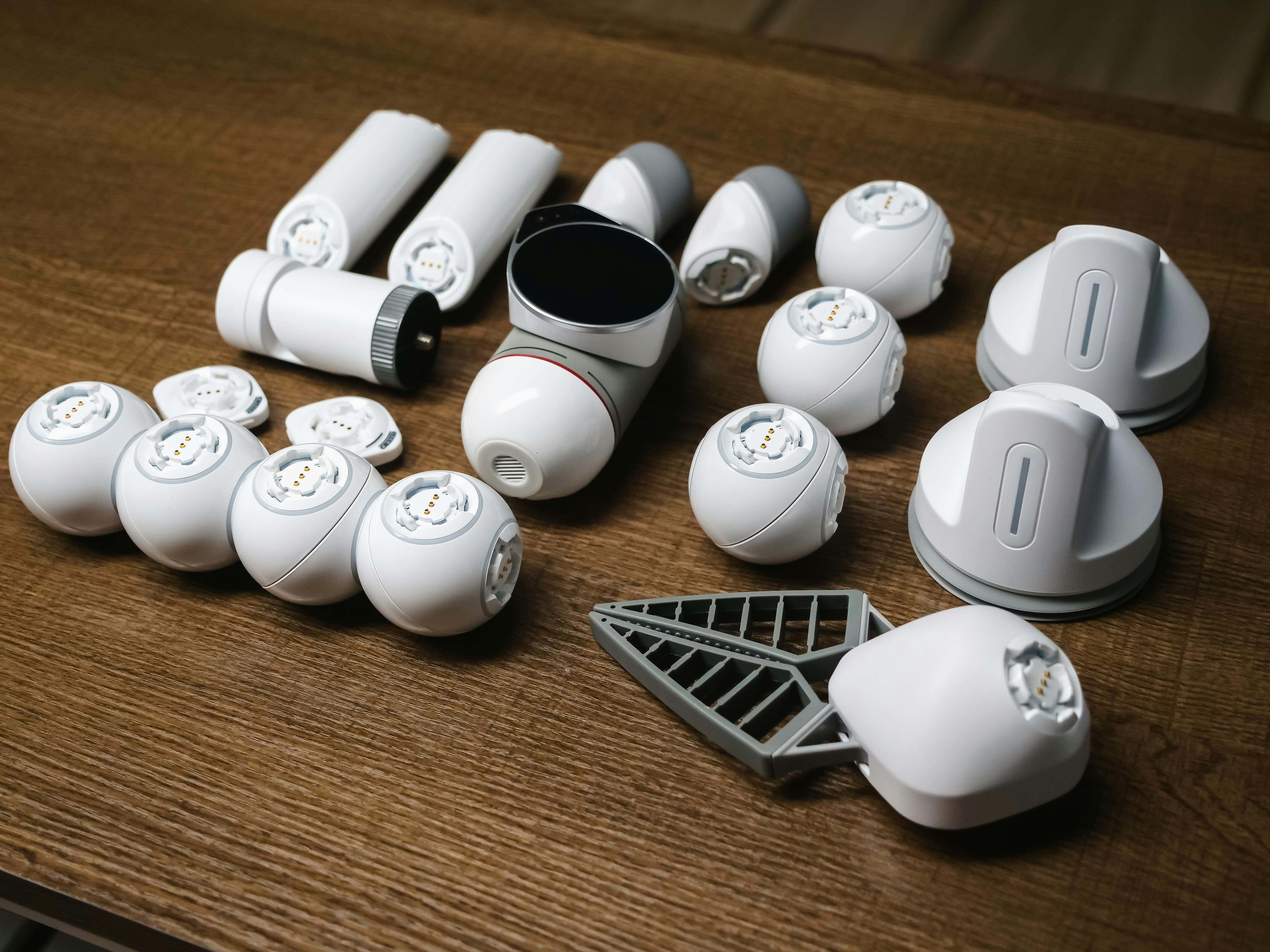 Celestica (CLS) 2분기 예상치 초과, 강력한 연결성 및 클라우드 솔루션 수요에 힘입어 2025년 전망 상향 조정