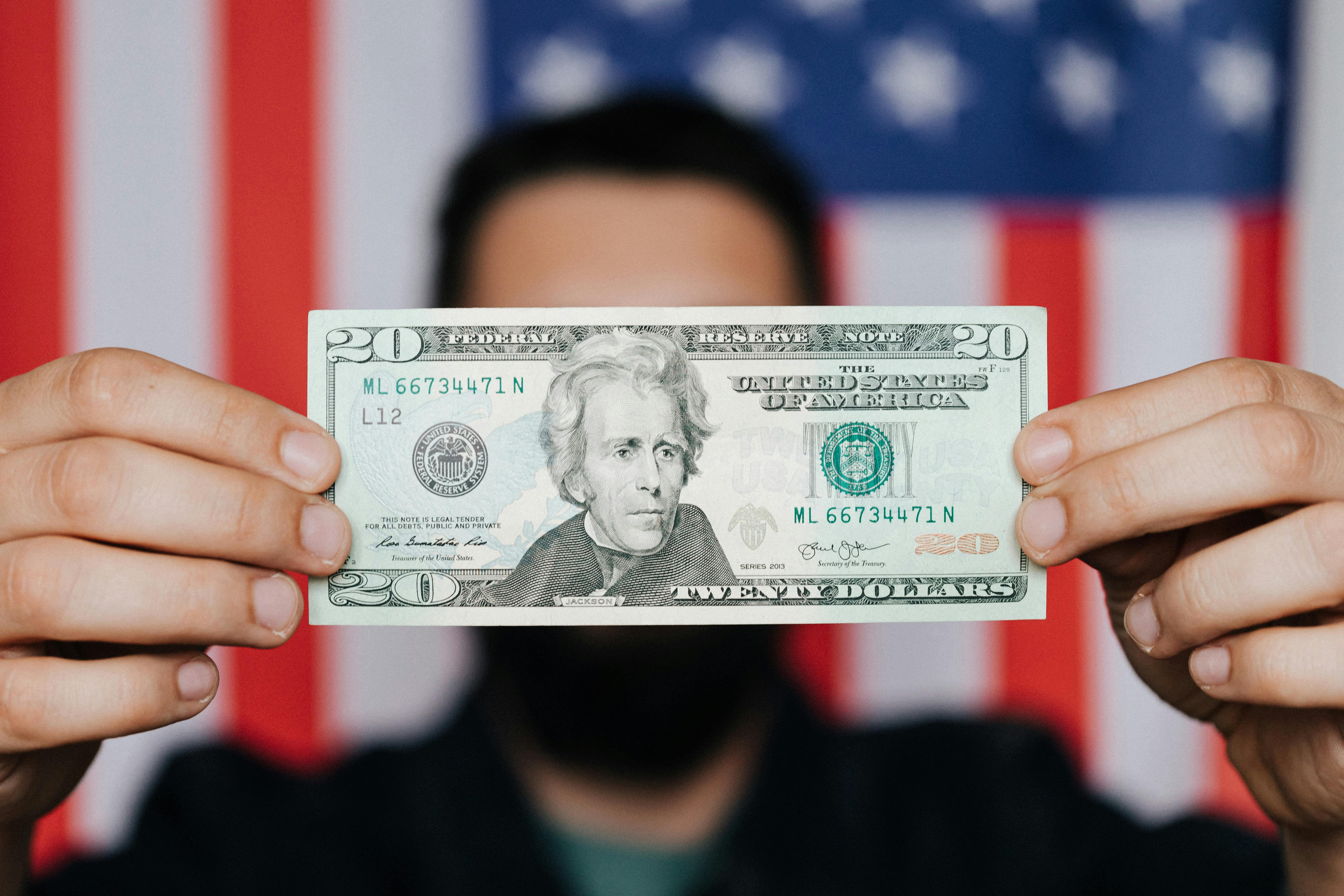 U.S. August Deficit Sparks Bitcoin and Gold Rally Amid Fiscal Concerns