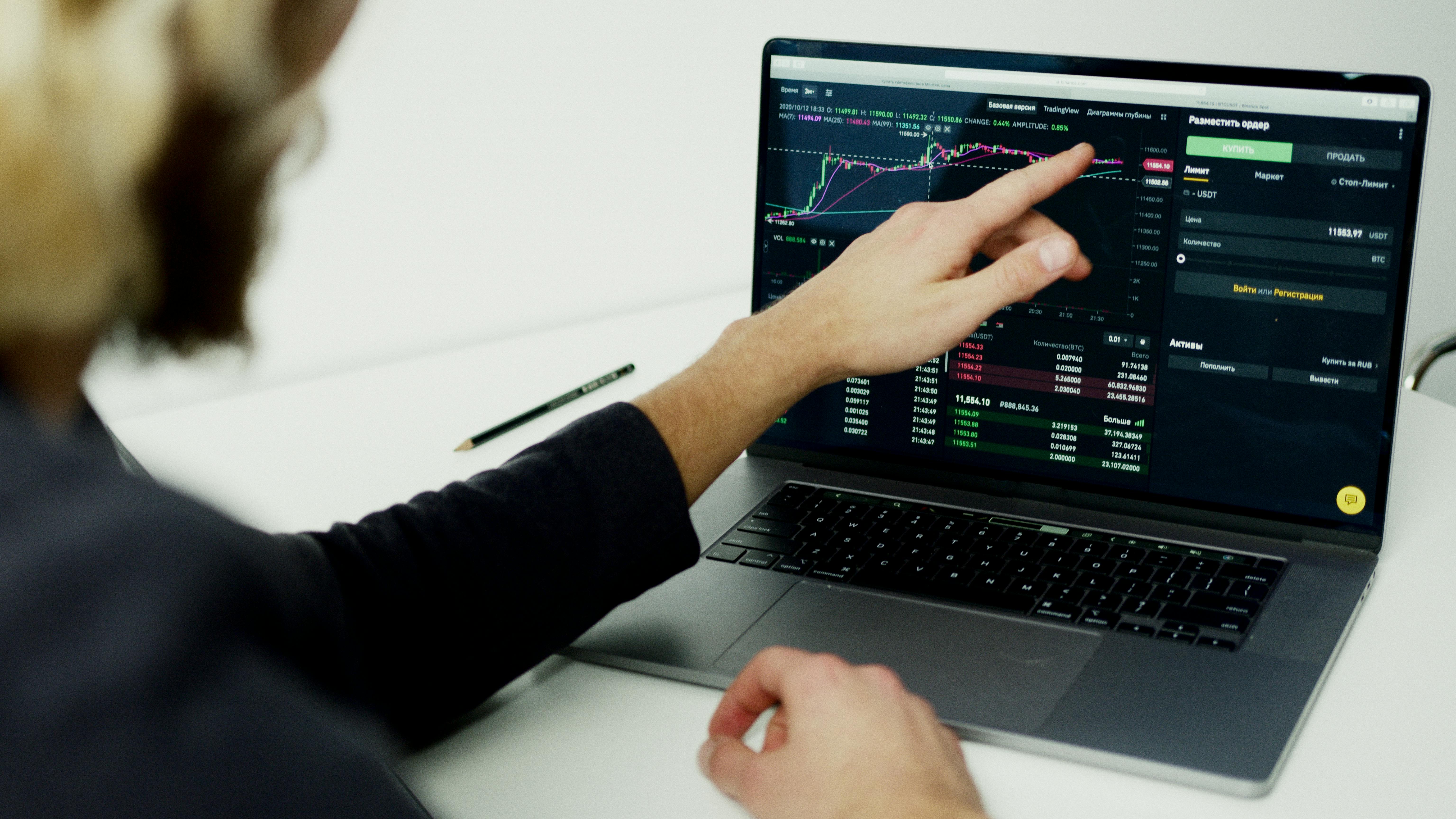 La vente communautaire de jetons Falcon Finance sur Buidlpad gagne du terrain avec le soutien de DWF Labs