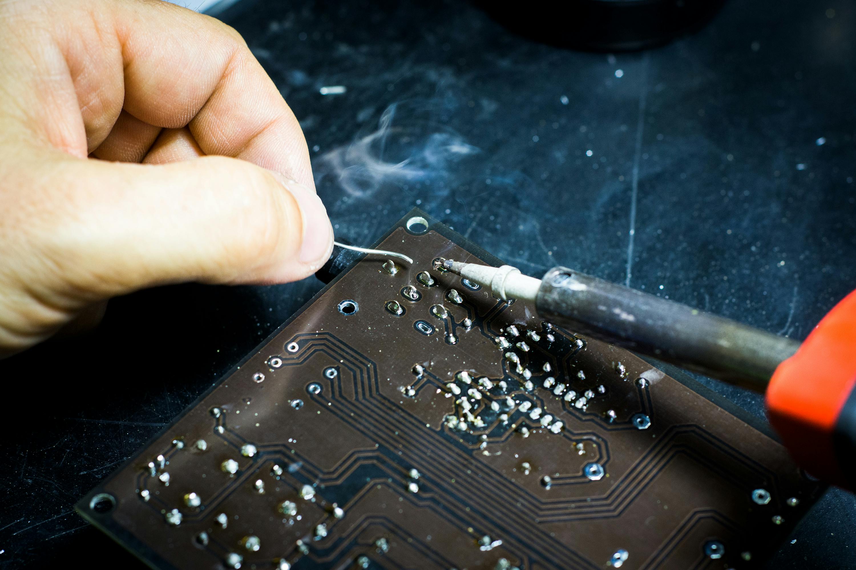 Applied Materials Stock Reacts to Mizuho Downgrade Despite Strong Q3 Results