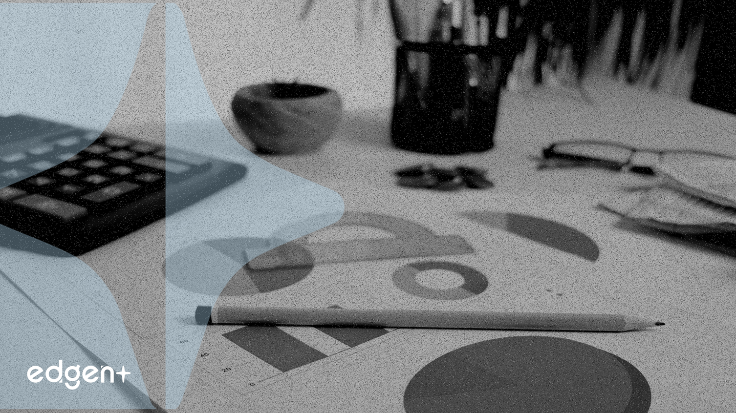 Equifax、第3四半期予測を上回り通期見通しを上方修正するも株価は下落