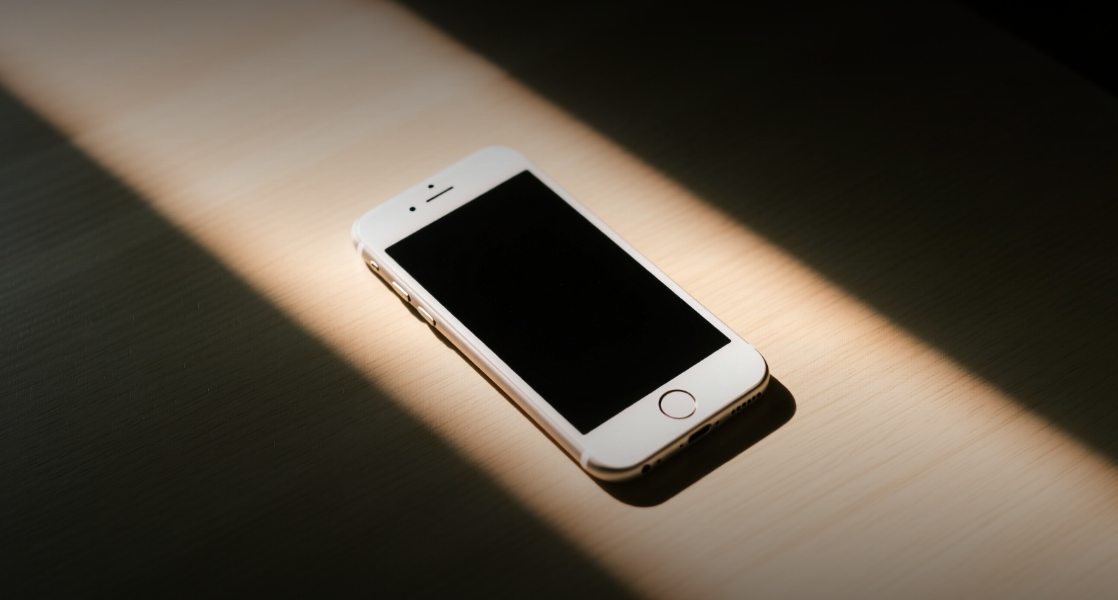 애플, 30억 파운드 영국 소송 직면…iCloud 사건 재판 회부