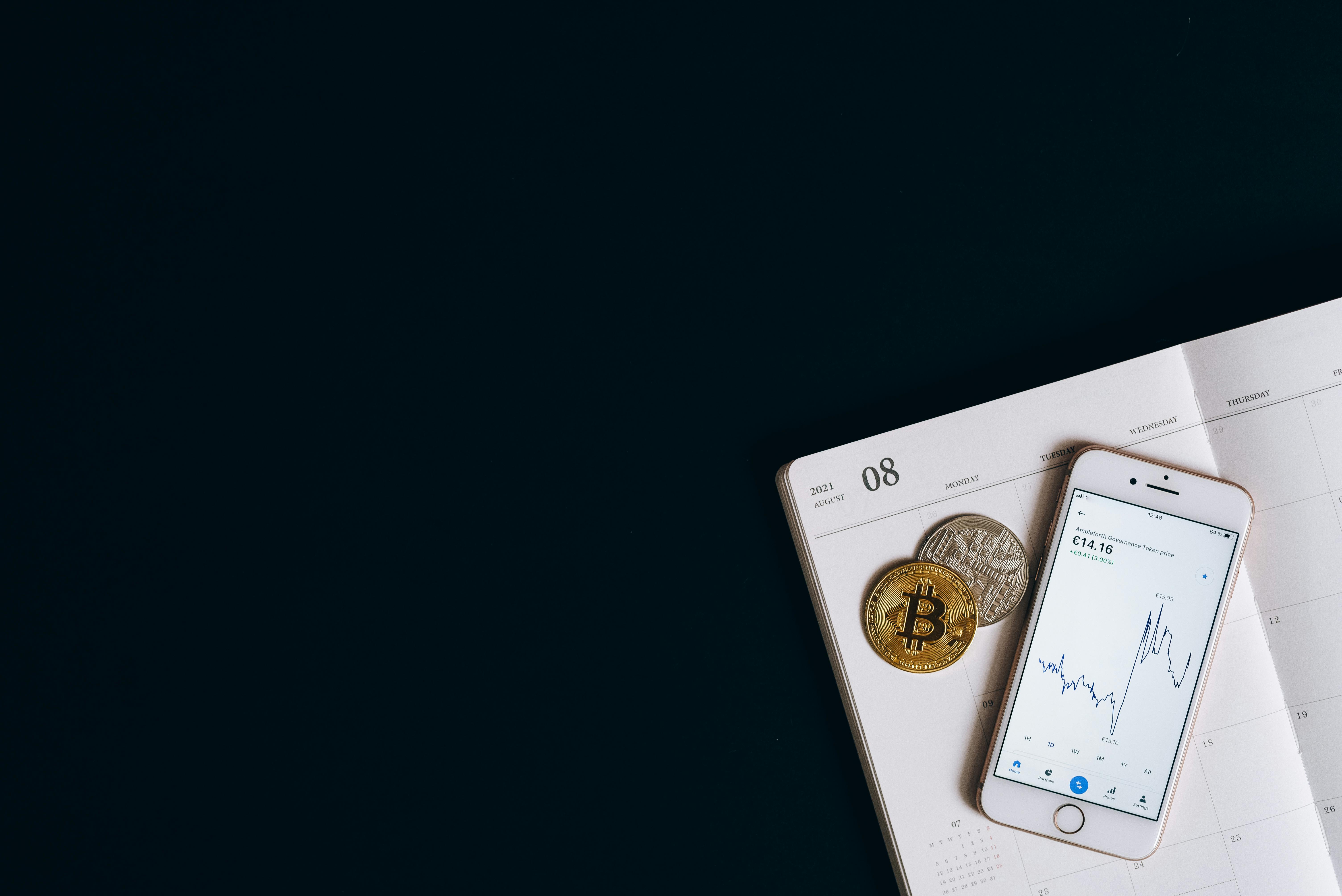 Les entreprises adoptant des stratégies de trésorerie en altcoin connaissent une appréciation boursière significative