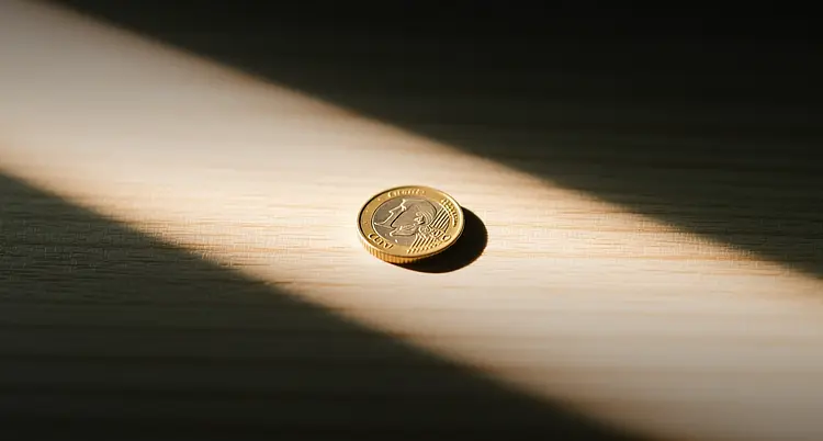 Bitcoin falls to 21-month low near $59,500 as rate fears intensify
