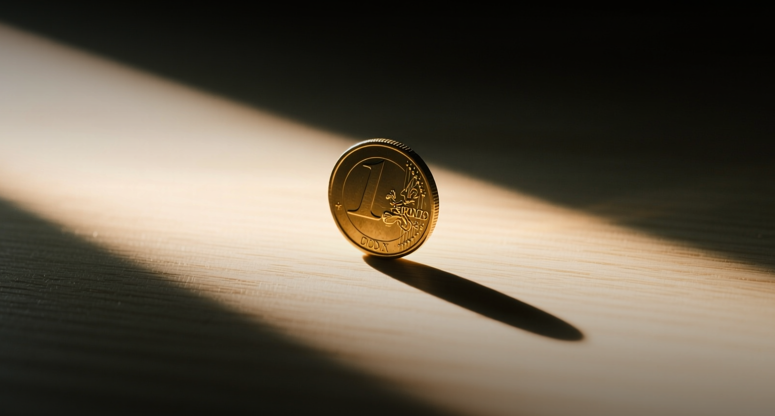 Bitcóin se desploma a $58,000 mientras las apuestas cortas masivas preparan un estrechamiento