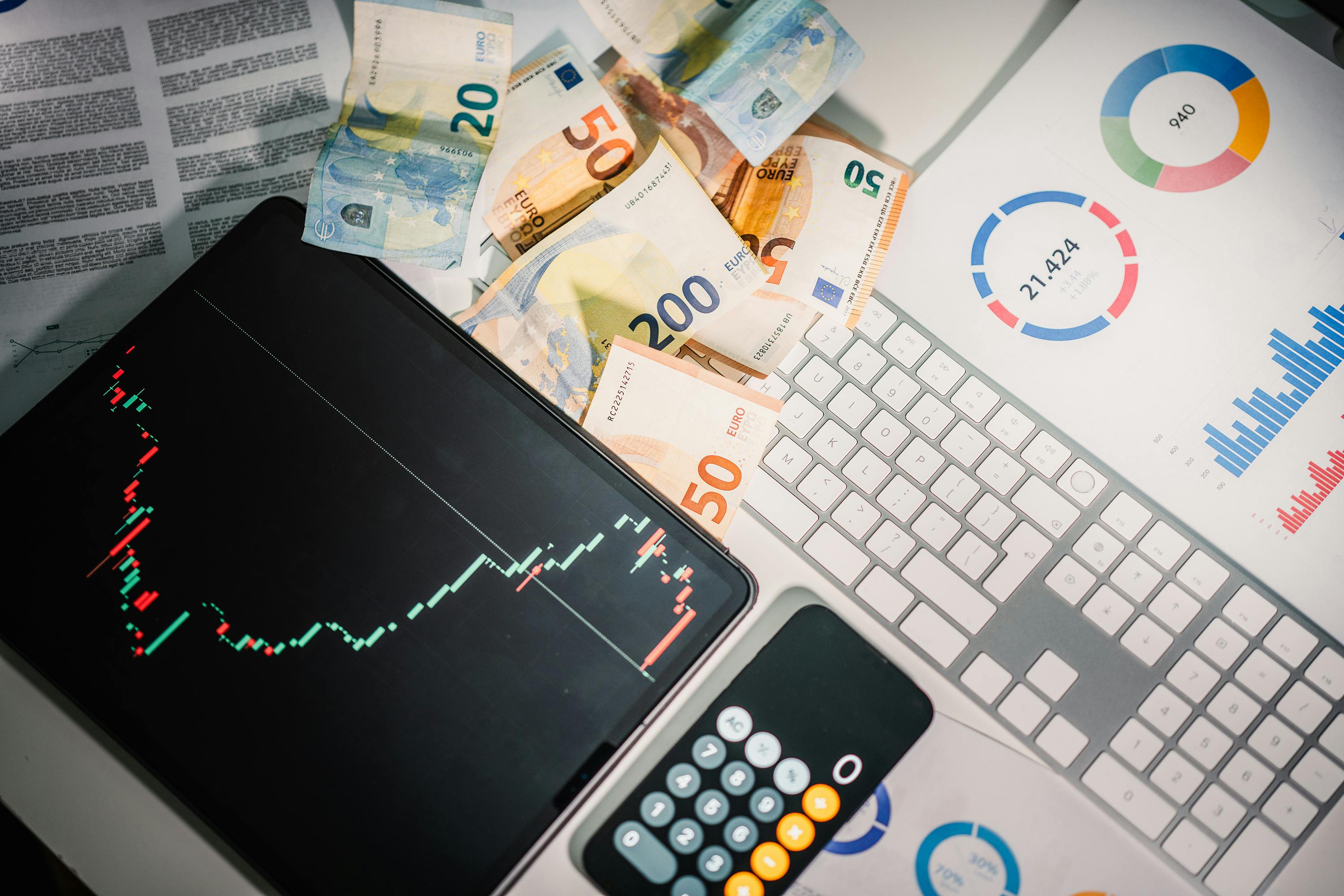 Cổ phiếu Yunfeng Financial tăng vọt hơn 20% sau khi được cấp phép giao dịch tài sản ảo
