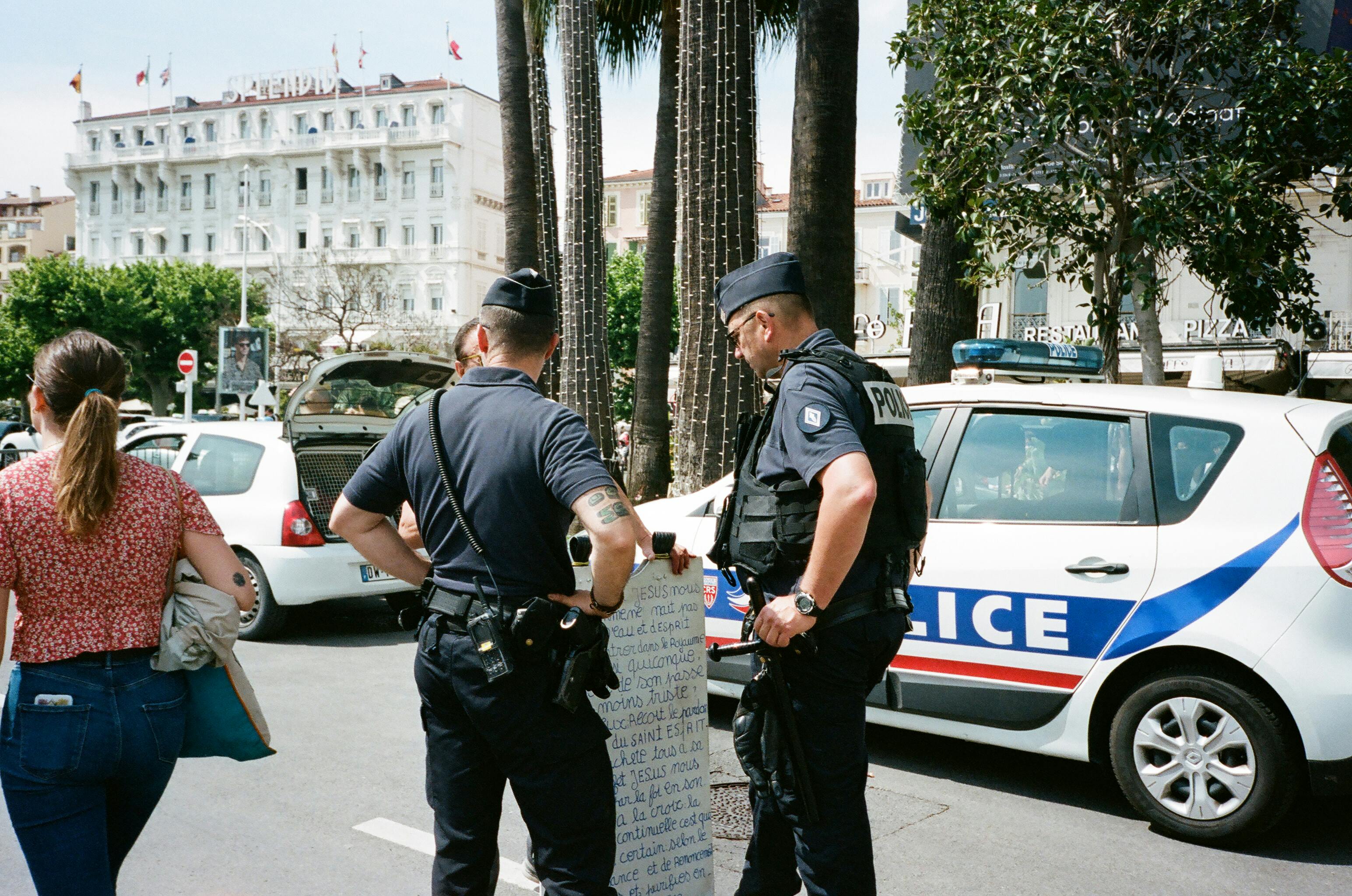 CZ Highlights French Crypto Kidnappings and Regulatory Scrutiny
