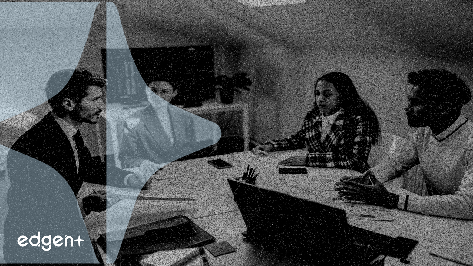 Giám đốc điều hành Tether mua lại bộ phận khai thác từ công ty được hỗ trợ trong thỏa thuận trước khi mua lại