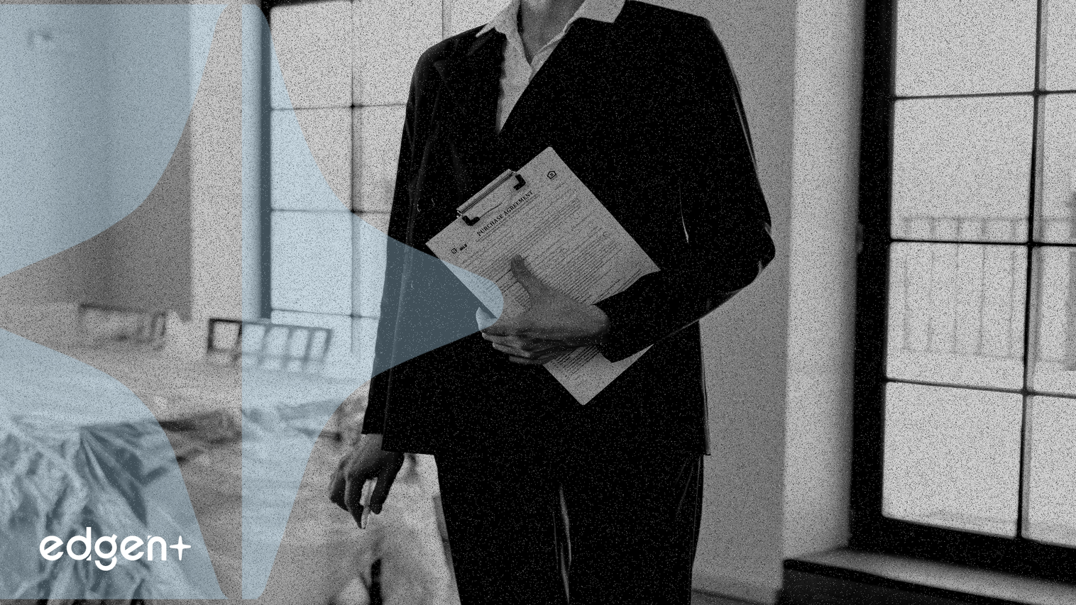 Life Insurance Sector Navigates Mixed Q2 Earnings and Strategic De-risking