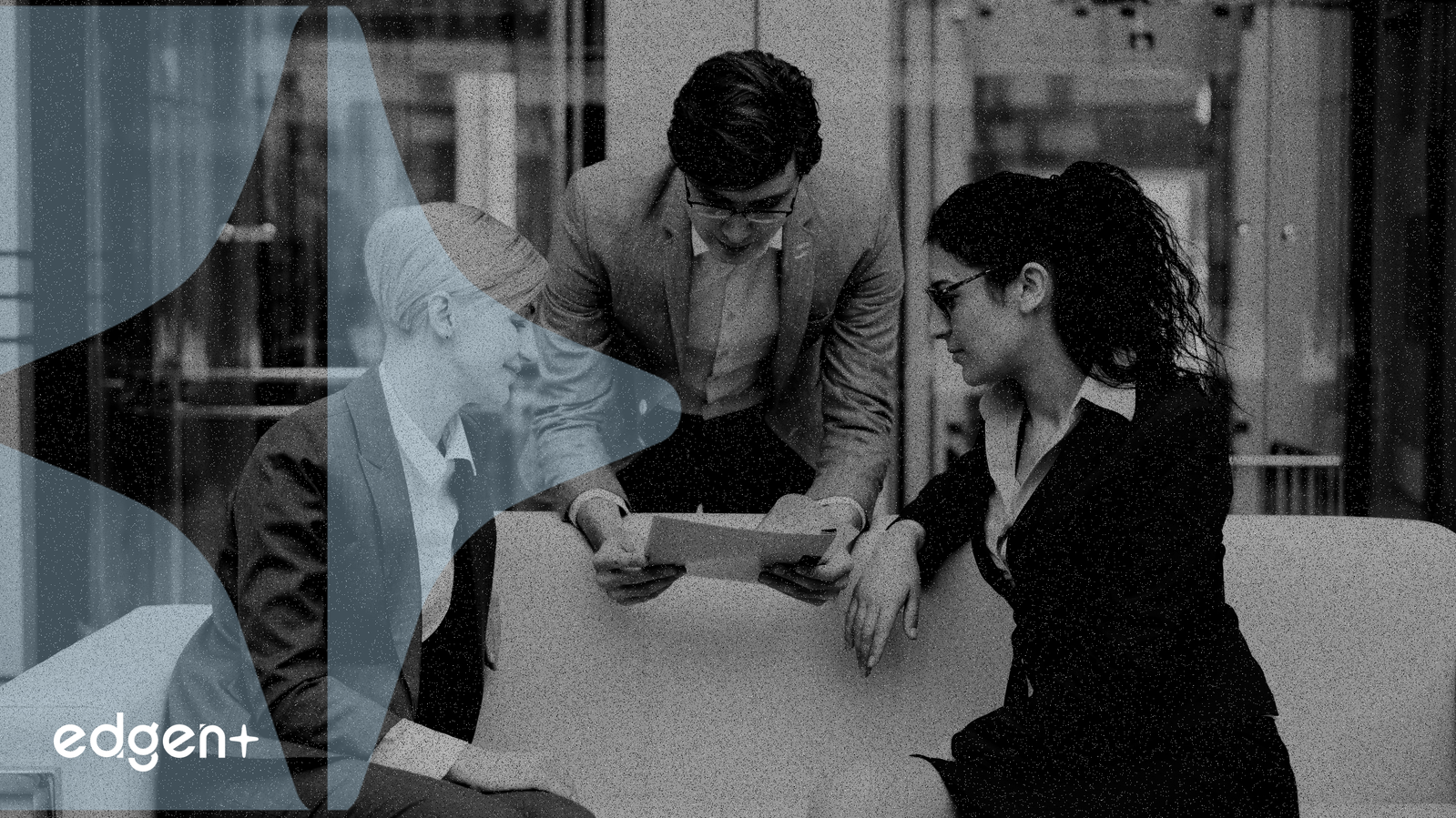 Extra Space Storage Stock Drops 14% Amid Weakening Financial Metrics and Analyst Downgrades