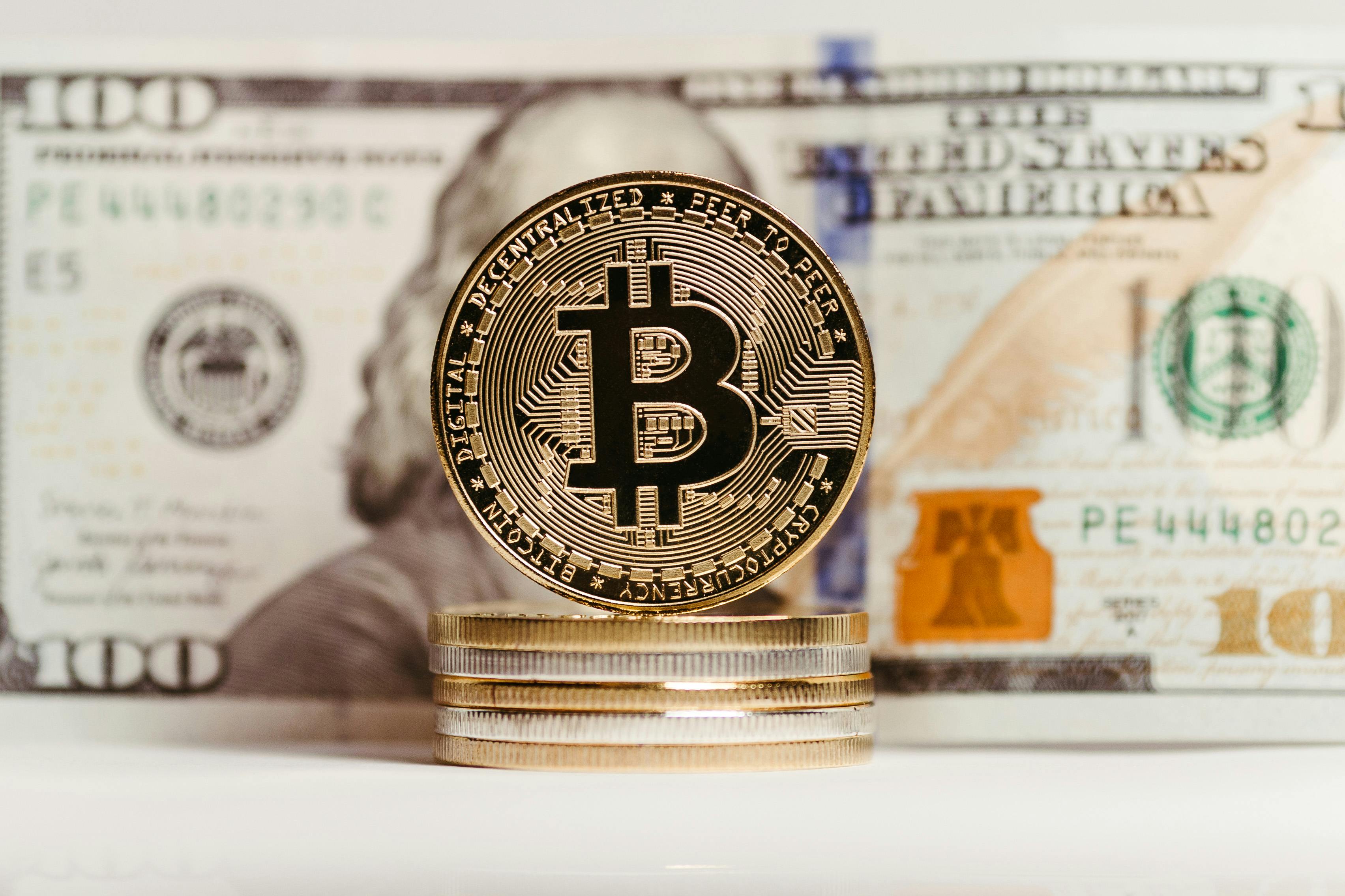 dYdX to Announce Major Update, Market Anticipates Volatility