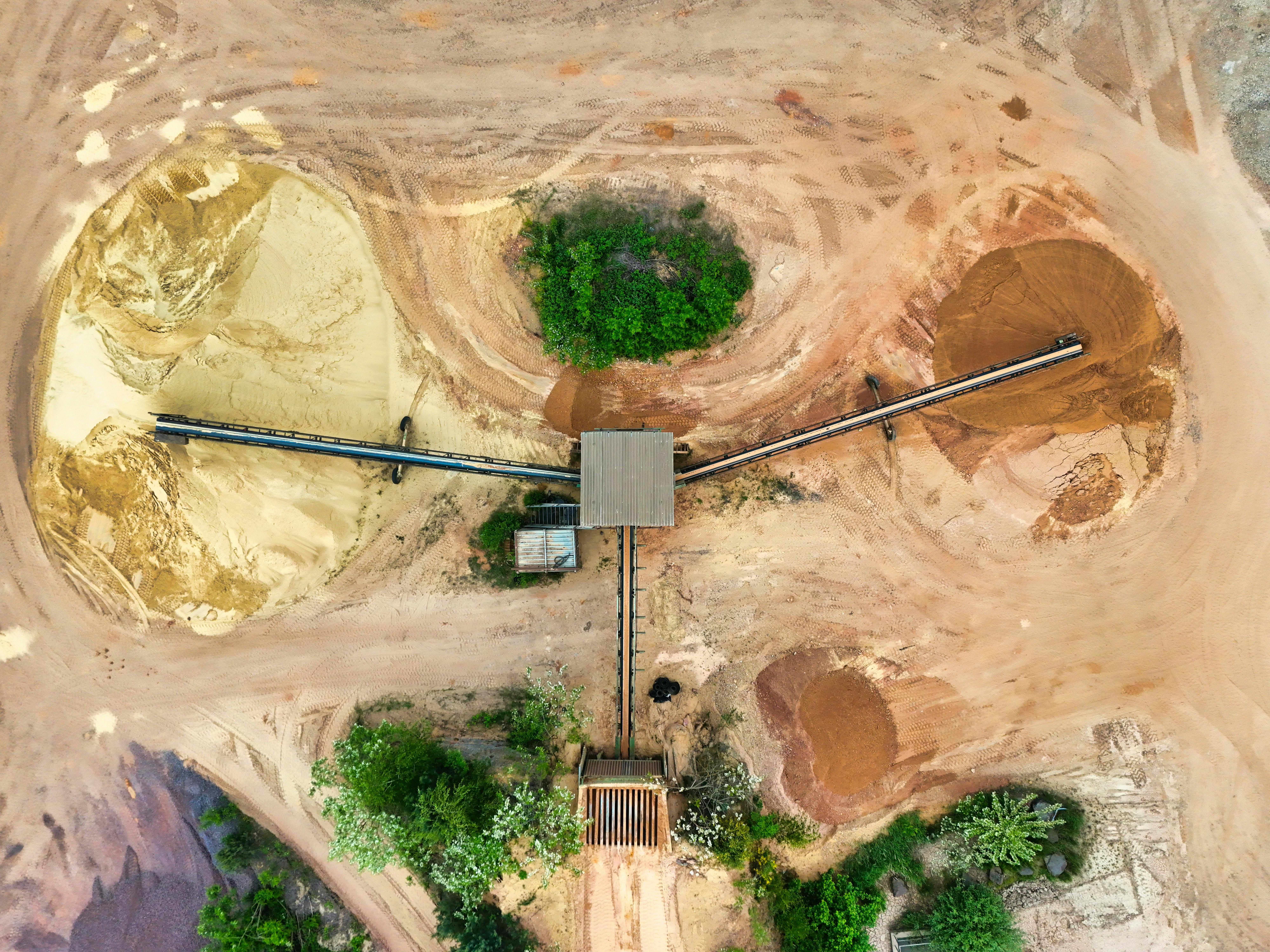 MP Materials Secures $275 Million Credit Facility Amidst Substantial Stock Advance