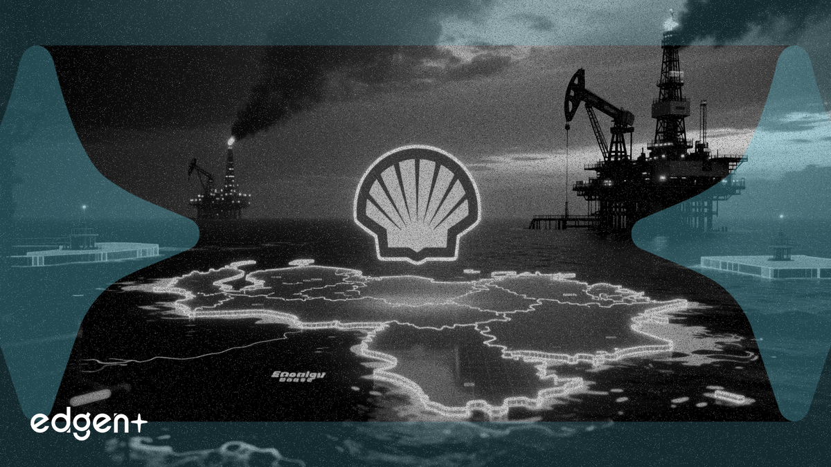 Shell is in advanced talks with Venezuela's government to develop four large offshore natural gas areas near Trinidad and Tobago.