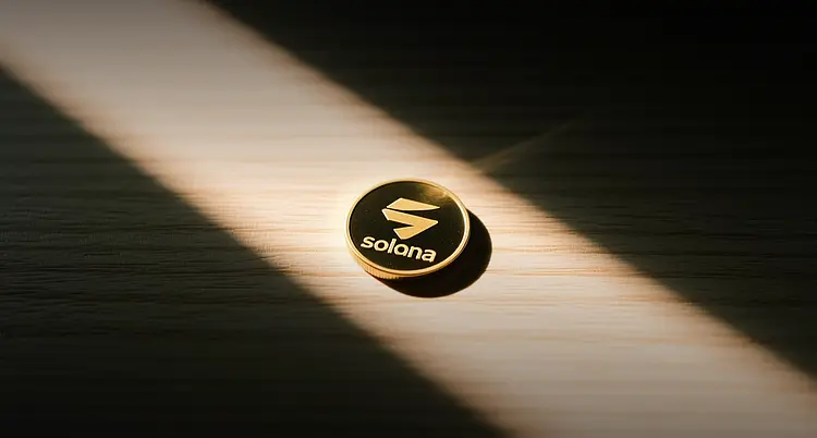 Solana, Fed'in şahin dönüşüyle altcoin'leri sıkıştırmasıyla 50 dolara gerilemeyi hedefliyor