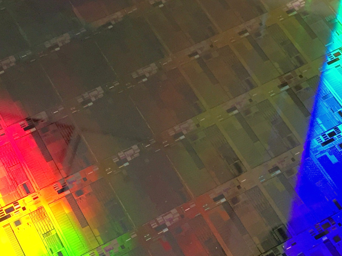 POET Technologies, CFO Thomas Mika'nın Stocktwits'teki NDA ihlali nedeniyle Marvell'ın siparişleri iptal etmesiyle %47 çöktü. Sat, 5$ hedef fiyat.